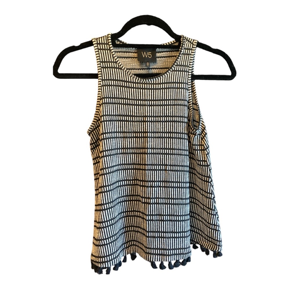 W5 women’s sleeveless top with fringe size XS
